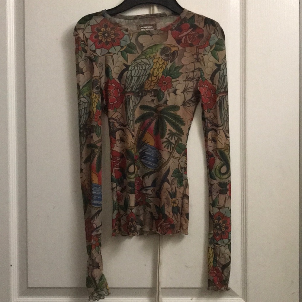 Long sleeve body art mesh top!